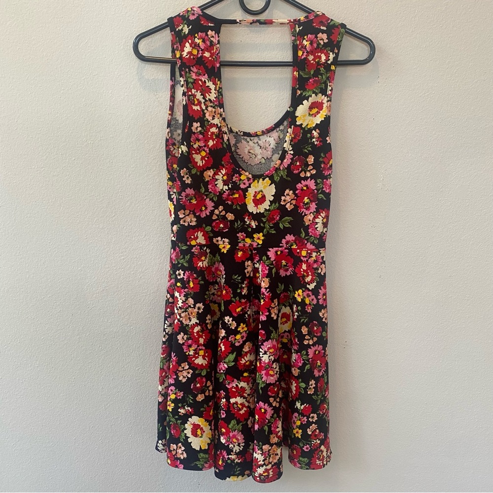 Banana Lemon Casual Mini Dress Size Small - Picture 7 of 9